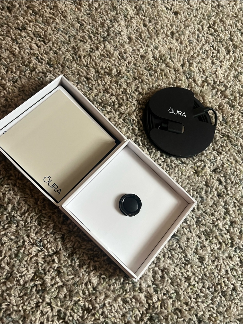 Oura Ring Sz 8 black gen 3 like new - Picture 9 of 9